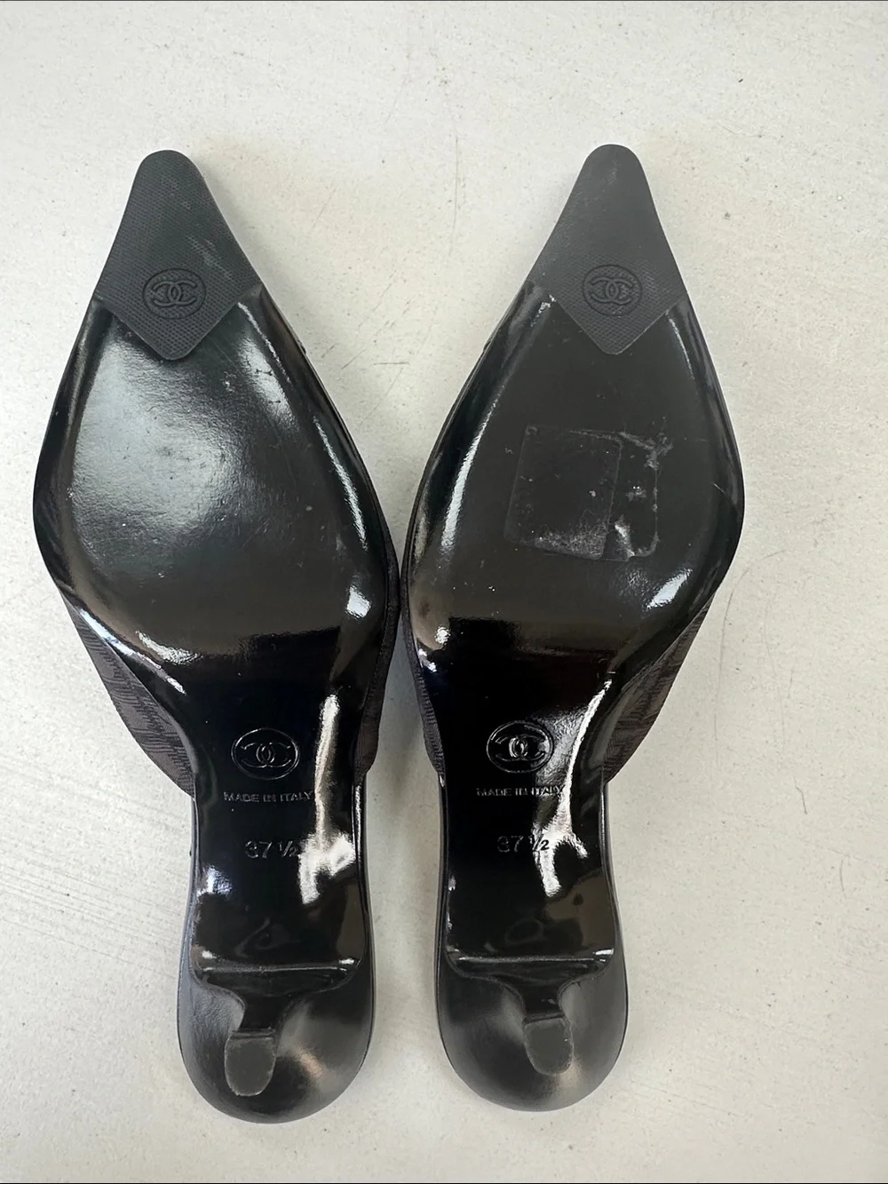 CHANEL Black Logo-Trim Pointed Toe Slide Mules
